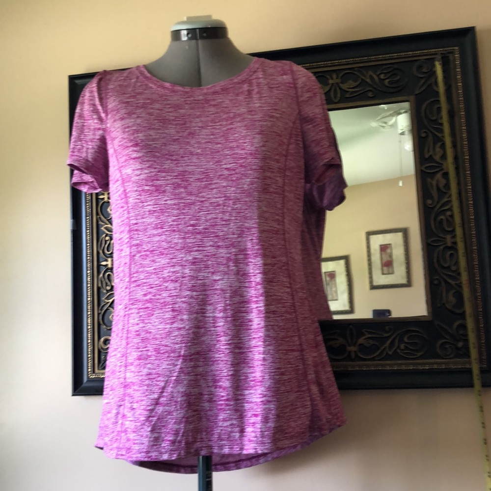Avia sports top